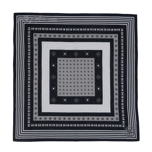 Studs Type-01 Black