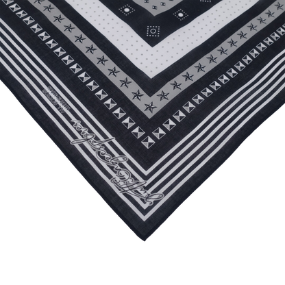 Studs Type-01 Black